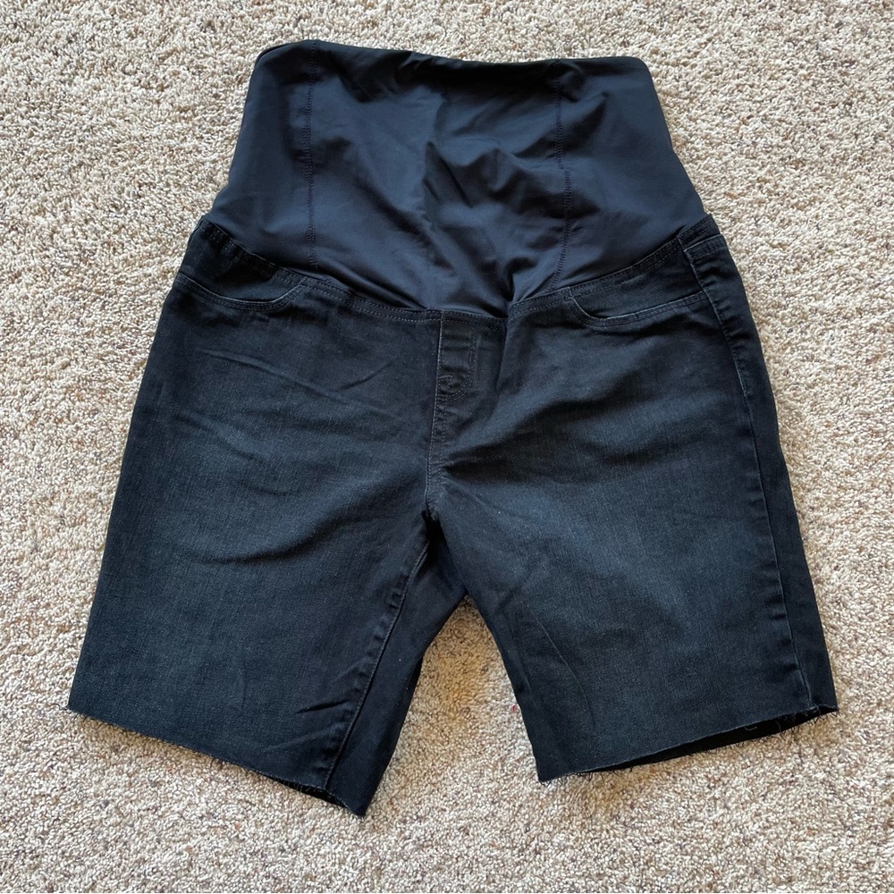 Maternity denim shorts-NWOT
